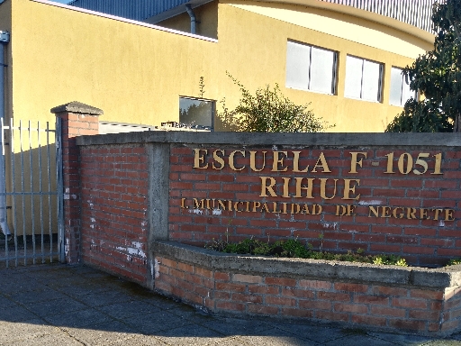 ESCUELA BASICA RIHUE