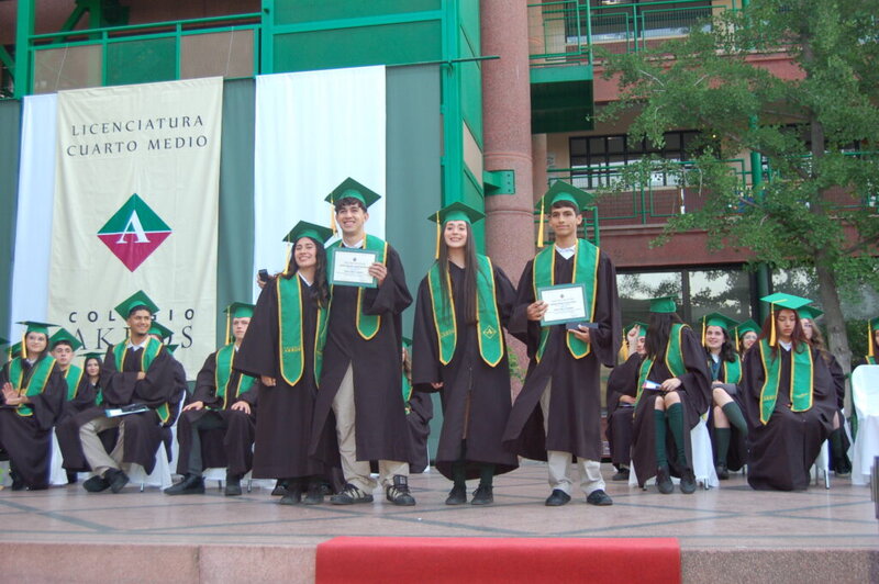 COLEGIO AKROS